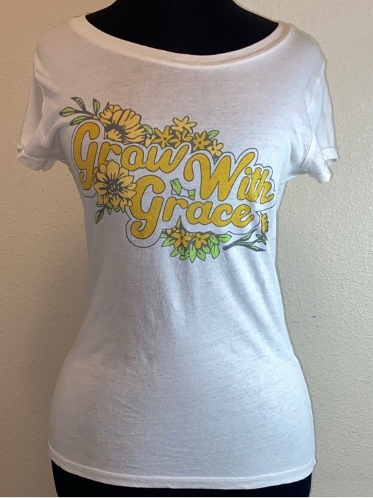 10/$50 Wound Upwhite Tee With Yellow Floral Graphic Size M (7-9)